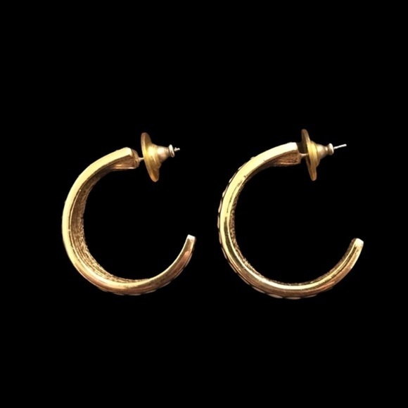 VINTAGE Hoop Earrings - Picture 7 of 9